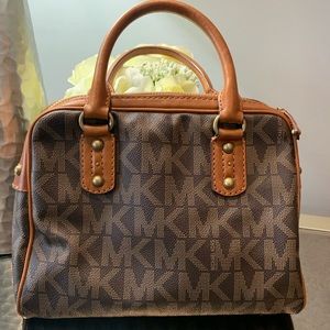 USED Michael Kors Signature Satchel